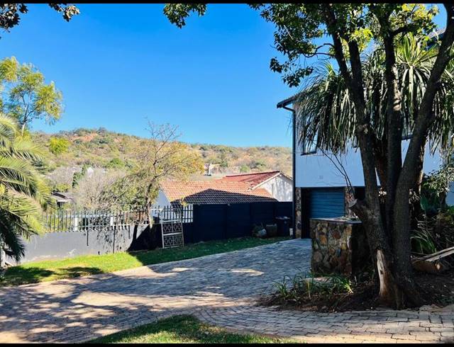 4 BEDROOM HOUSE FOR SALE IN KIBLER PARK